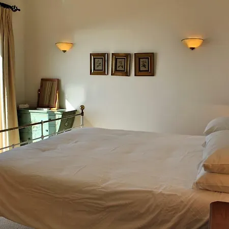 Sleeps 6 Pool Wifi